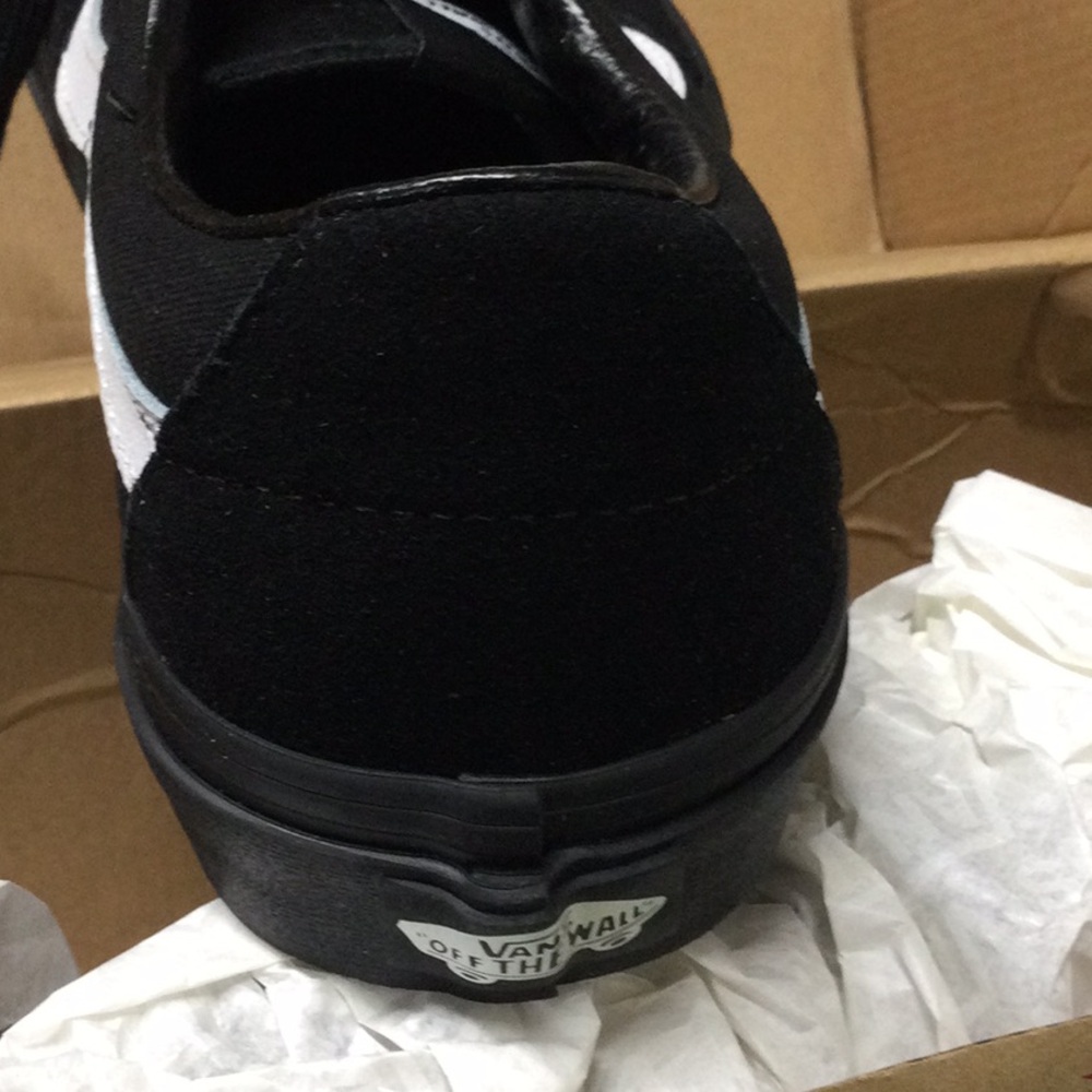 New Vans Shoes - Picture 6 of 14